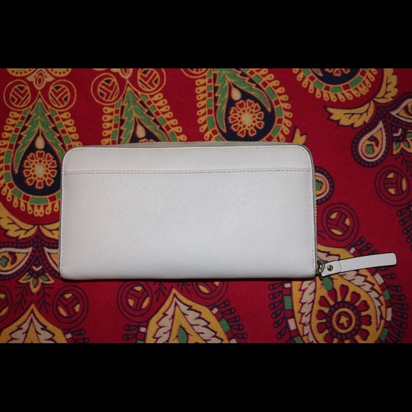 Kate Spade Wallet - Picture 2 of 5